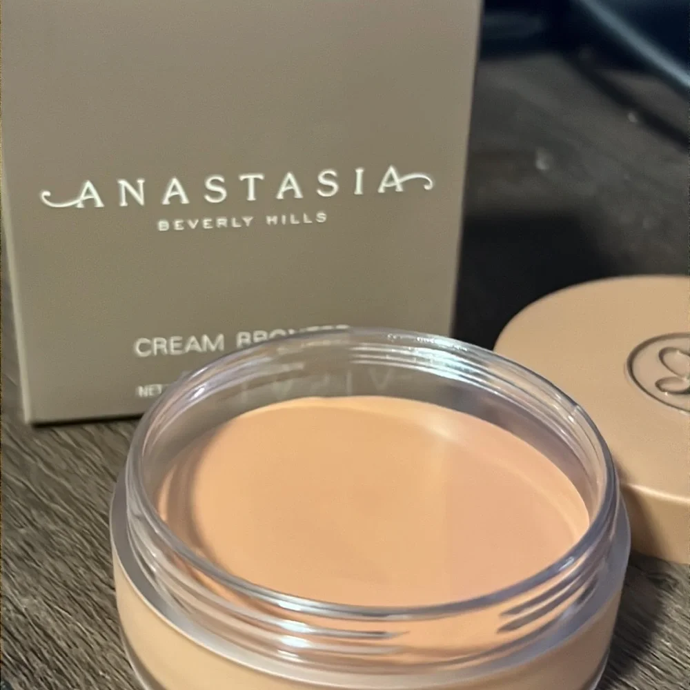 ♣️💕Anastasia Beverly Hills Warm Tan Cream Bronzer